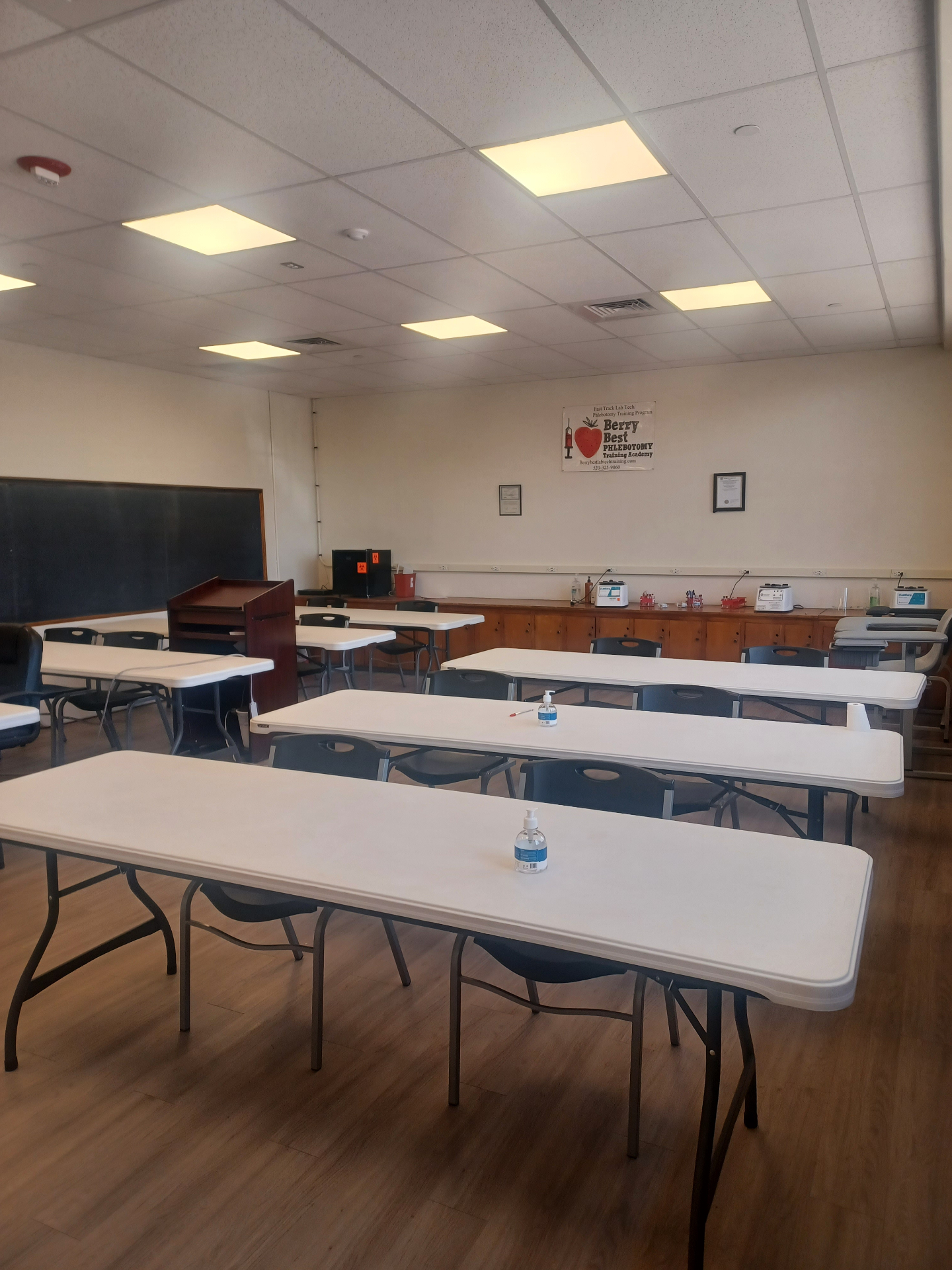 Berry Best Phlebotomy Training hands-on clinical training in Tucson
